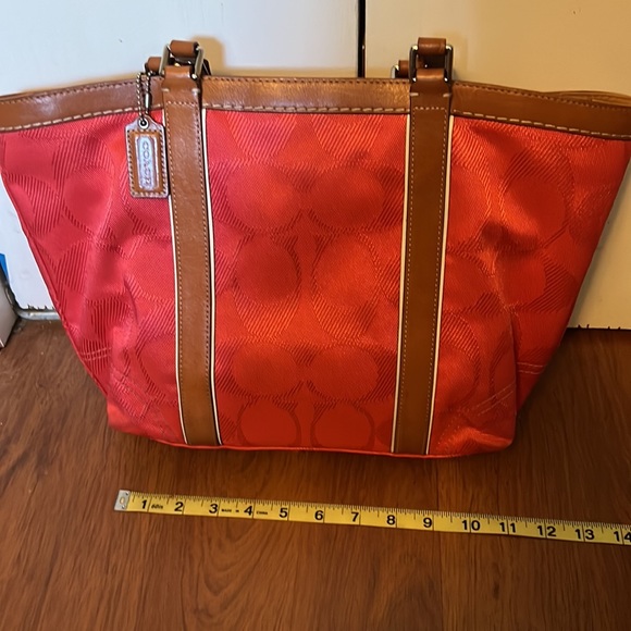 Coach purse - Picture 3 of 7